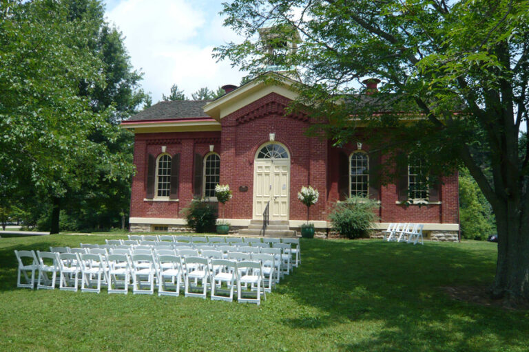 Little_Red_Schoolhouse_Wedding_12_w